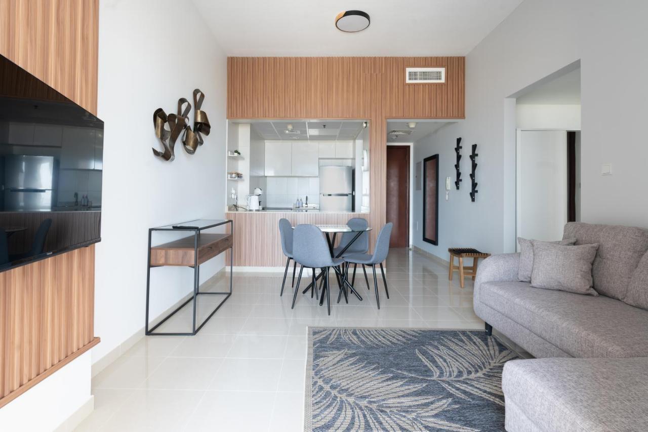 Seabreeze Apartment - Full Seaview Al Hamra Beach ราสอัลไคมาห์ ภายนอก รูปภาพ